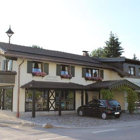 Gaestehaus Sattlerhof Bernau am Chiemsee Eksteriør bilde